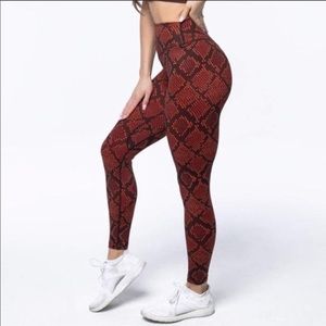 Balance Athletica Ascend Leggings